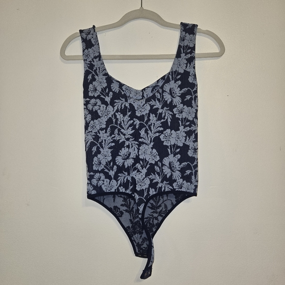 Intimitely Free People XS bodysuit blue floral - Picture 3 of 7